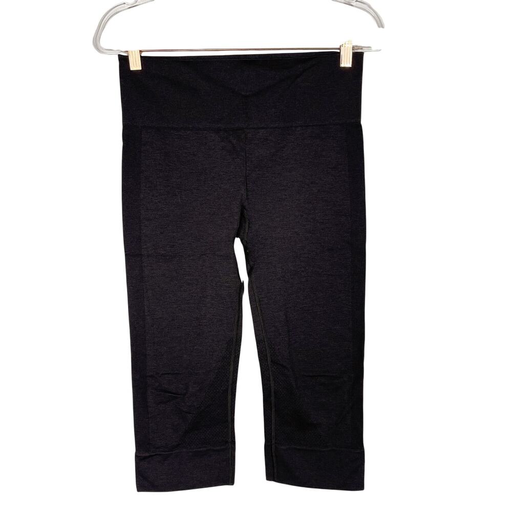 Lululemon Womens 8 Dark Heather Gray Seamless Crop Capri Pants Workout